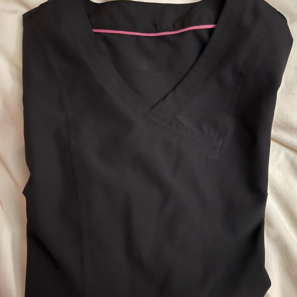 4flex scrub top v-neck style (size XS)